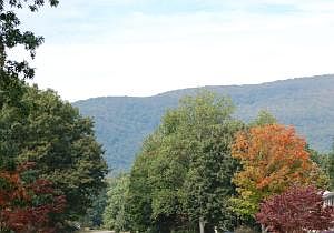 2nd image of 4904 Cherokee Hills Dr