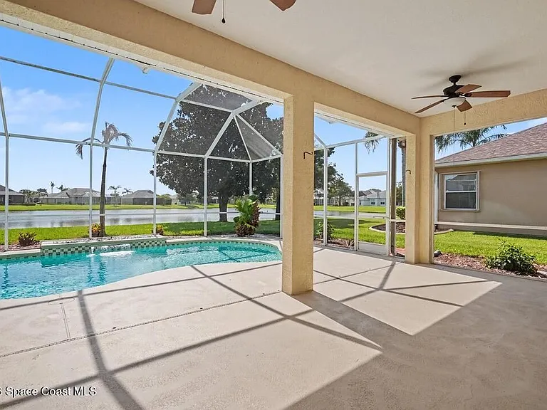 4751 Chardonnay Dr — Photo 15