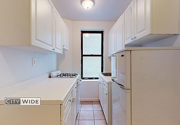 4th image of 411 E 70th St APT 4F