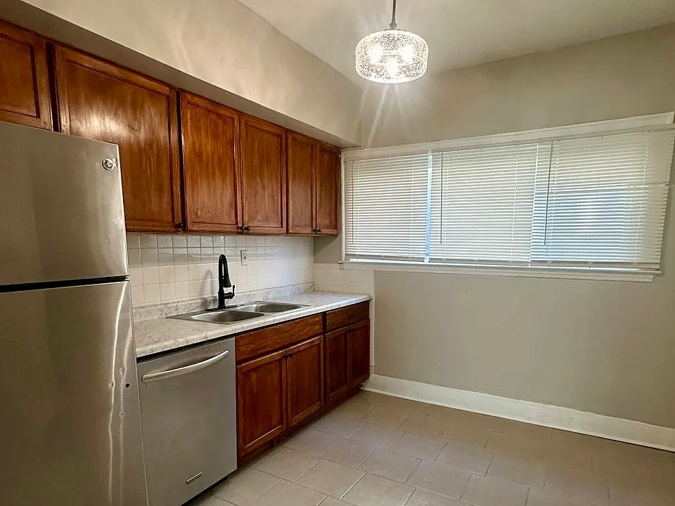 Newly refreshed kitchen!