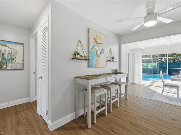 4690 Parrot AVE, NAPLES, FL 34104