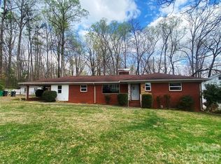 4924 Freedom Dr, Charlotte, NC 28208