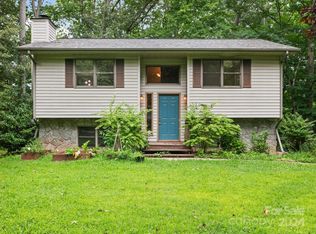 45 Captains Dr, Candler, NC 28715