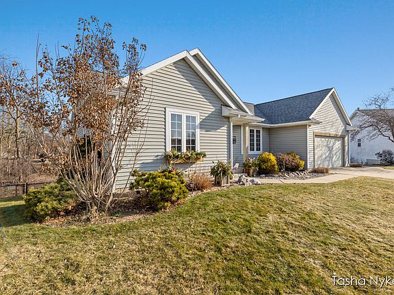 2nd image of 1019 Bunkerway Dr SW