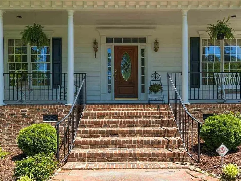 303 Camden Branch Dr — Photo 3
