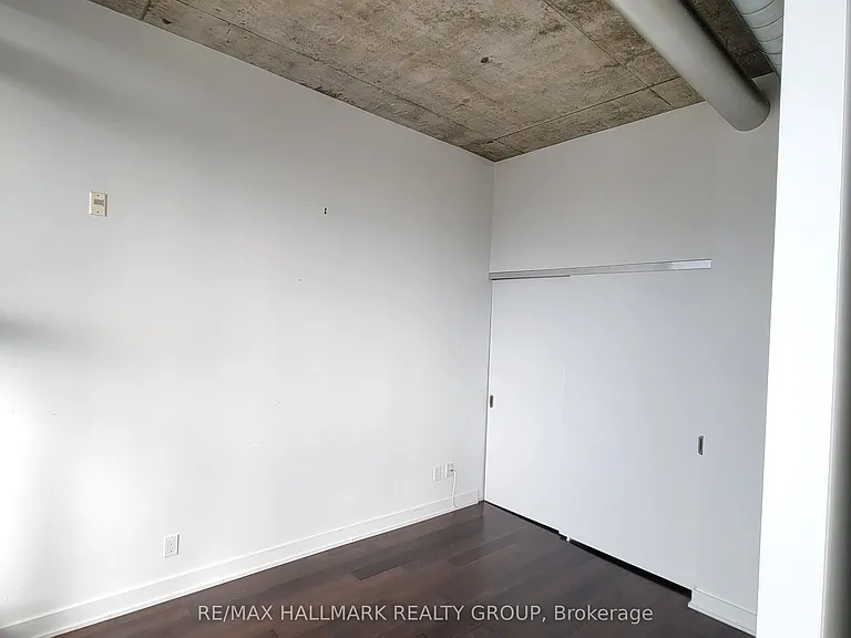 354 Gladstone Ave #907 — Photo 14