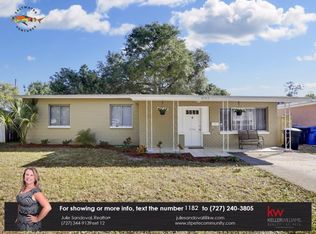 4143 Des Moines St NE, Saint Petersburg, FL 33703