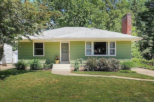 1st image of 2862 Gerald Ave NE