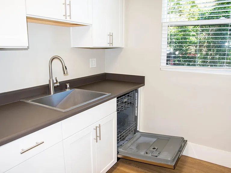 1665 9th Ave #5 — Photo 9