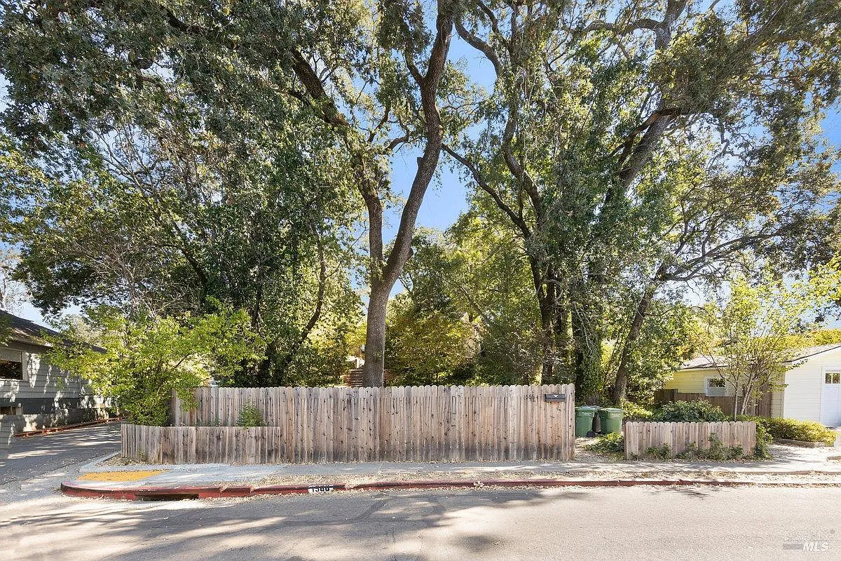 1566 San Anselmo Avenue photo 1