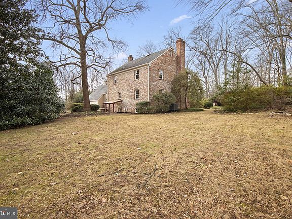 4th image of 13001 Dulaney Valley Rd