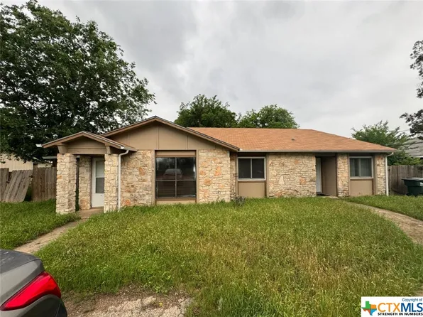 1109 Dartmouth St, San Marcos, TX 78666