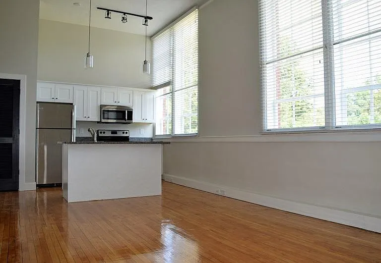 Halifax Lofts — Photo 11