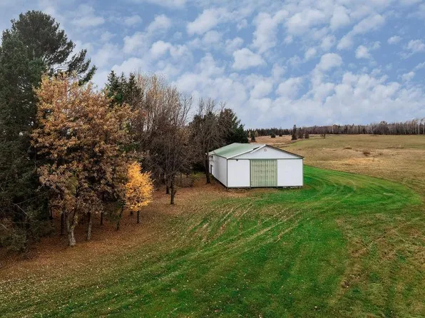2389 Granlund Rd, Cromwell, MN 55726