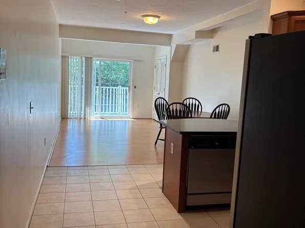 50 Adams St Unit 109, Worcester, MA 01604