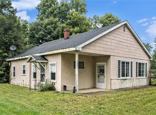 21044 1st St, Three Rivers, MI 49093