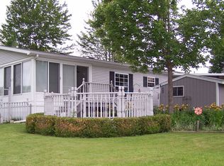 174 Aspen St, Cedar Springs, MI 49319