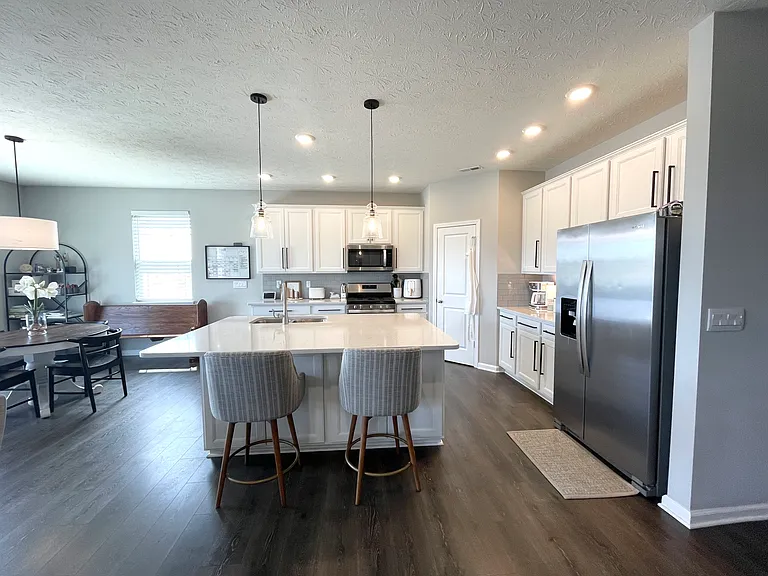 141 Thorpe Dr — Photo 8