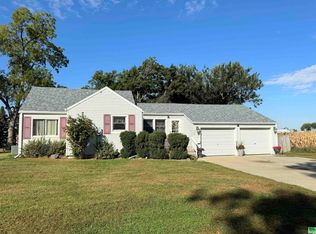 126 N Cherokee St, Alta, IA 51002