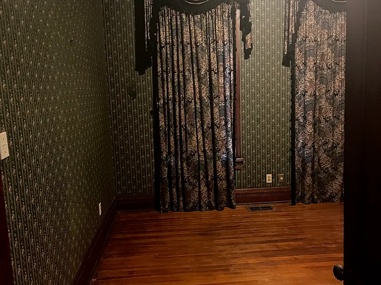 2nd Bedroom downstairs
