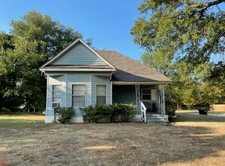 531 E Shepherd St, Denison, TX 75021