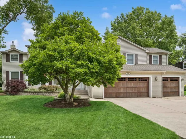 1036 W Skylark Dr, Palatine, IL 60067