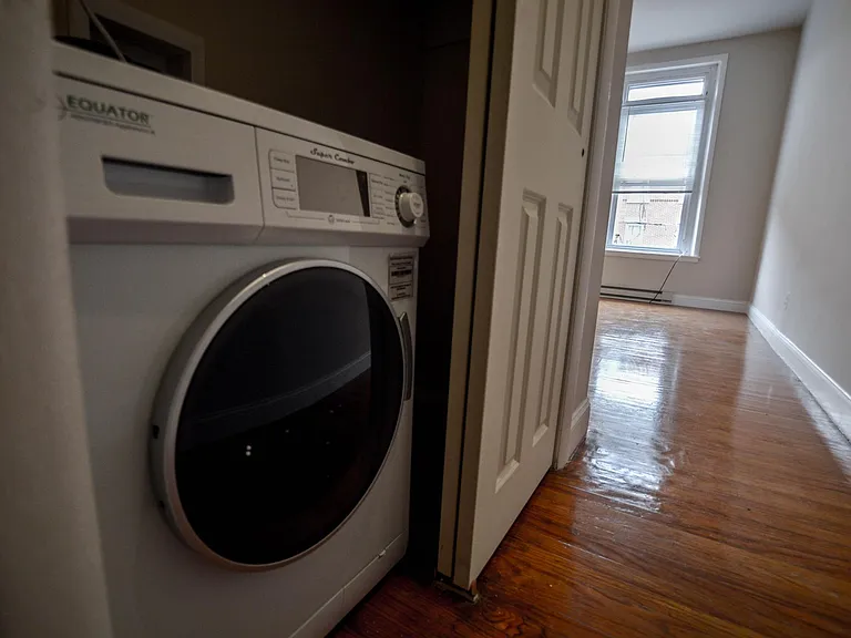 3909 Pine St #2F — Photo 7