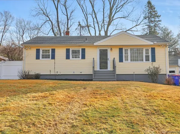 141 Toll House Lane, Fairfield, CT 06825