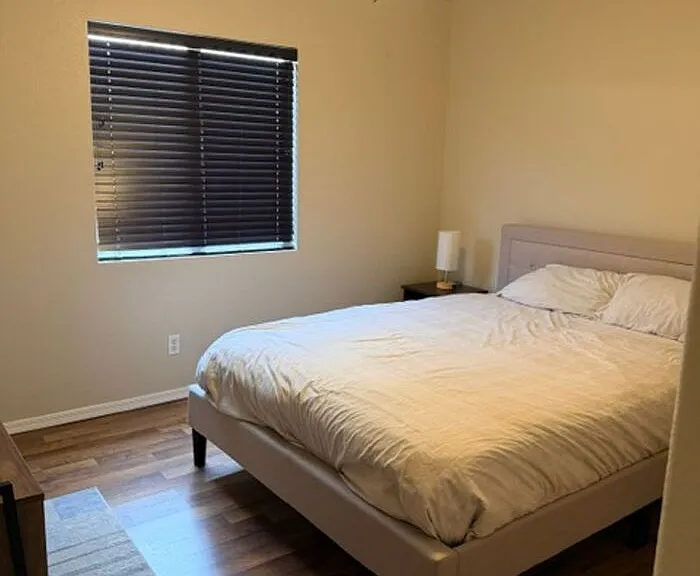 740 W Baylor Ln — Photo 21