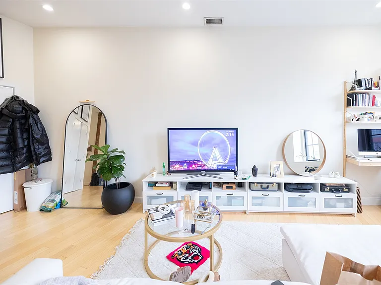 460 Harrison Ave #302 — Photo 10