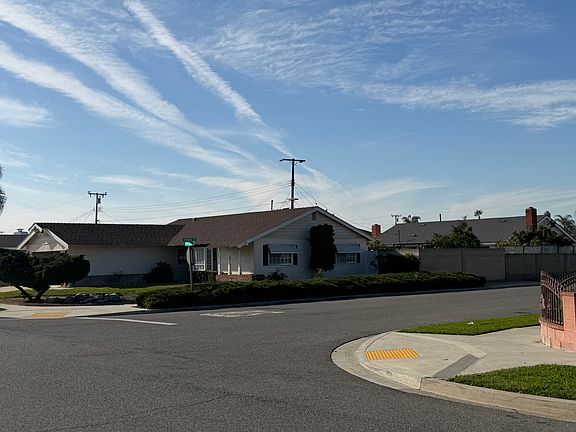 2nd image of 15551 Narcissus St