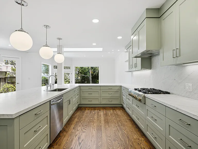 2998 Pacific Ave — Photo 23