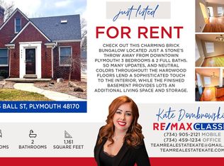 9465 Ball St, Plymouth, MI 48170