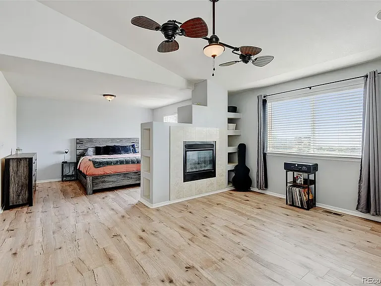 2588 E 116th Ave — Photo 31