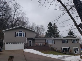 930 W Burns Valley Rd, Winona, MN 55987