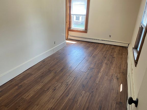 5th image of 150 Sandwich St Floor 2