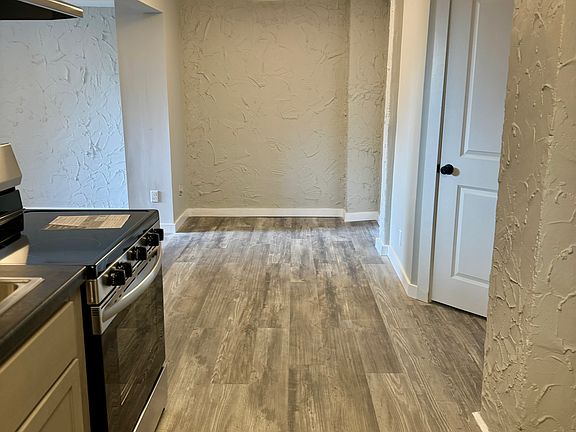 5th image of 134 S Lorimier St APT 1