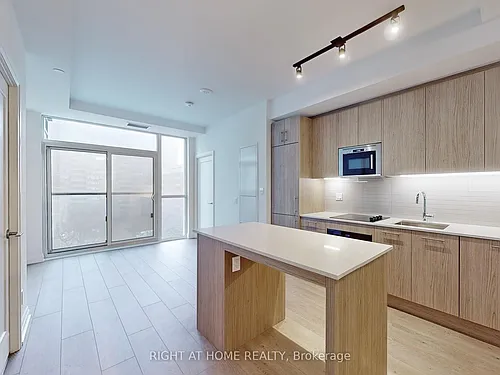 286 Main St #611 Photo 1