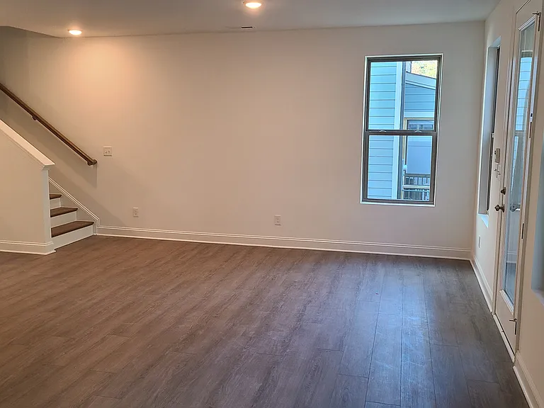 2067 Maggie Valley Dr — Photo 40
