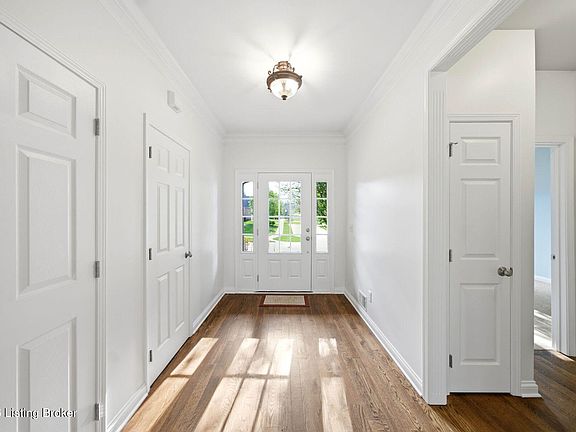 2nd image of 4122 Brook Farm Pl