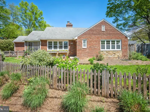 5501 29th St NW, Washington, DC 20015