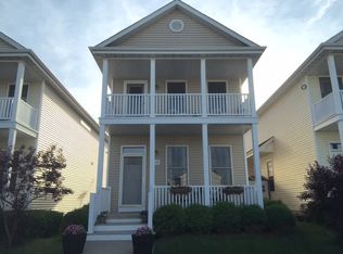 219 Market St, Genoa, IL 60135