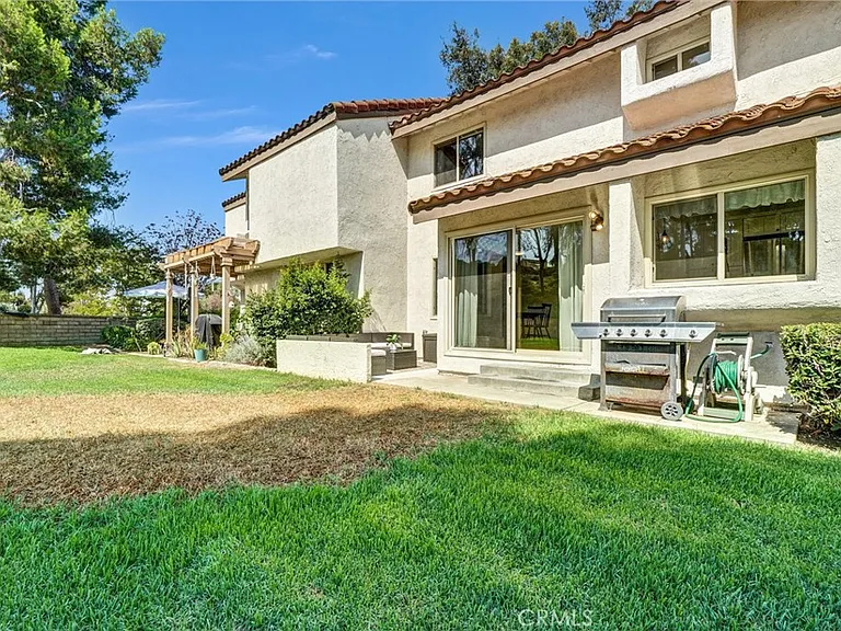 26606 La Roda — Photo 23