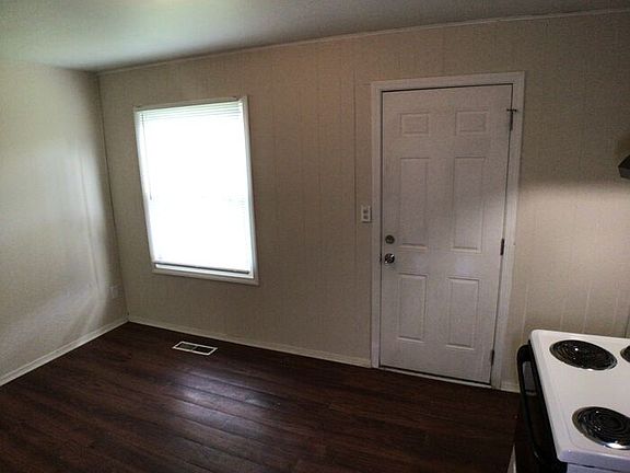 5th image of 5401 Dunk Dr