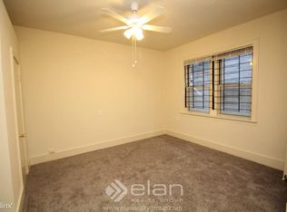 1100 W Roscoe St APT 8, Chicago, IL 60657