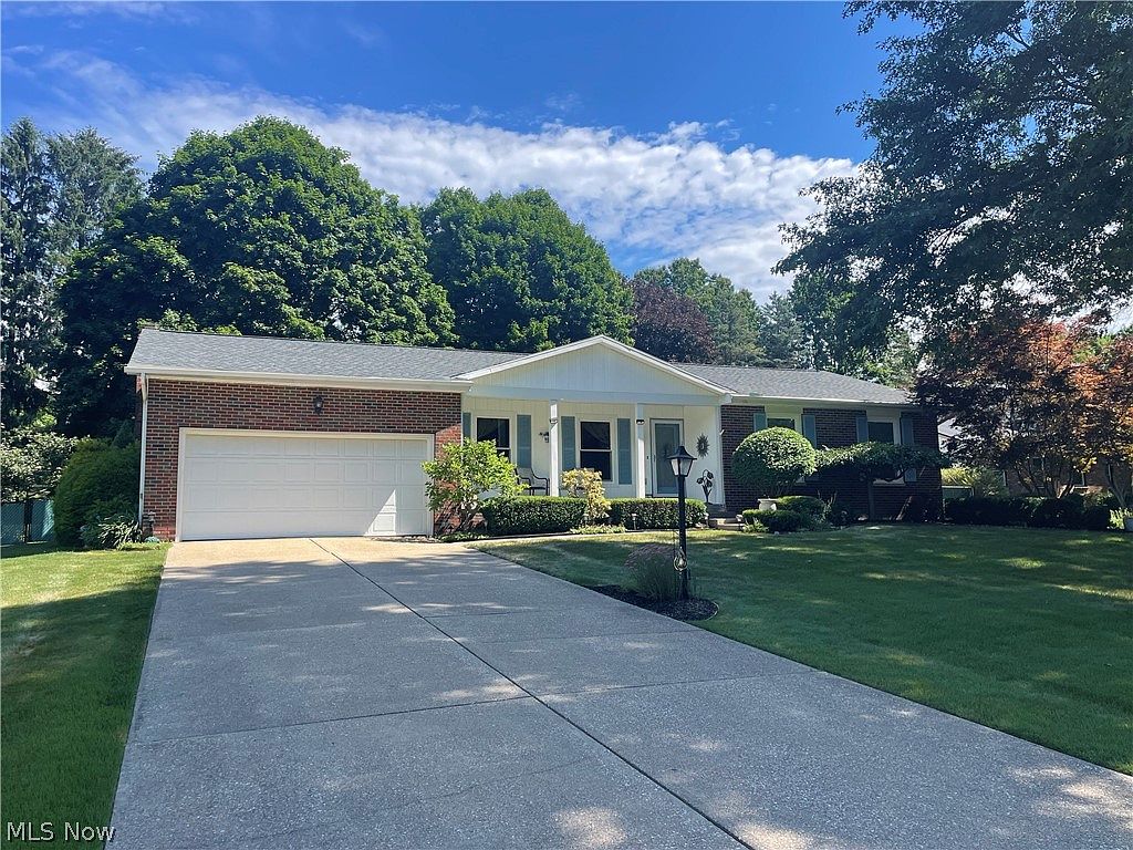 4261 Scarlet Oak Dr, Akron, OH 44321 | Zillow