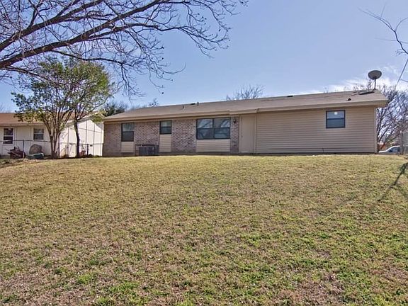5th image of 307 Timberline Dr
