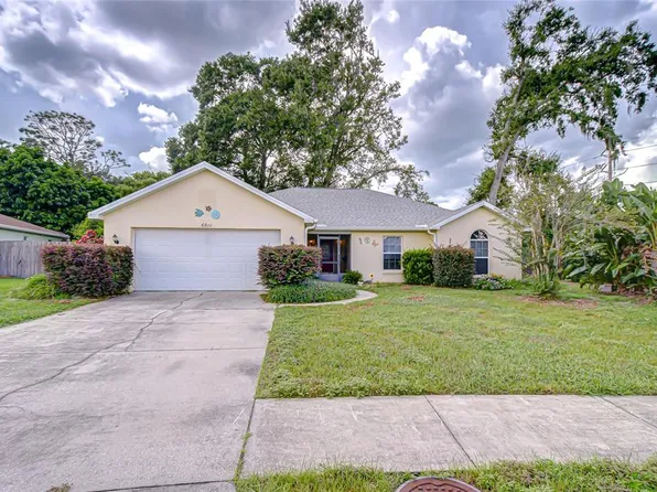 6911 Oakcrest Way, Zephyrhills, FL 33542