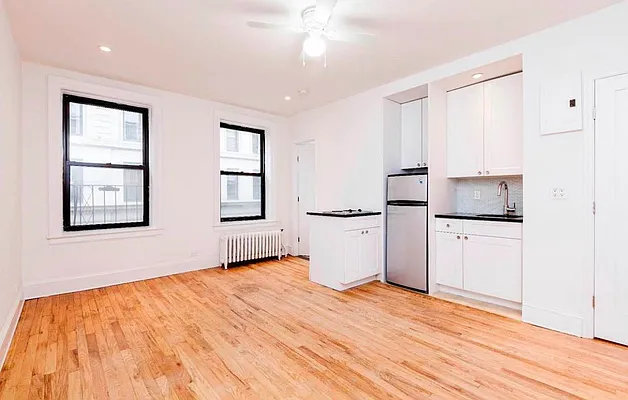 Rented by Compass | media 7