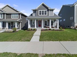 614 Hillcrest Dr, Waunakee, WI 53597